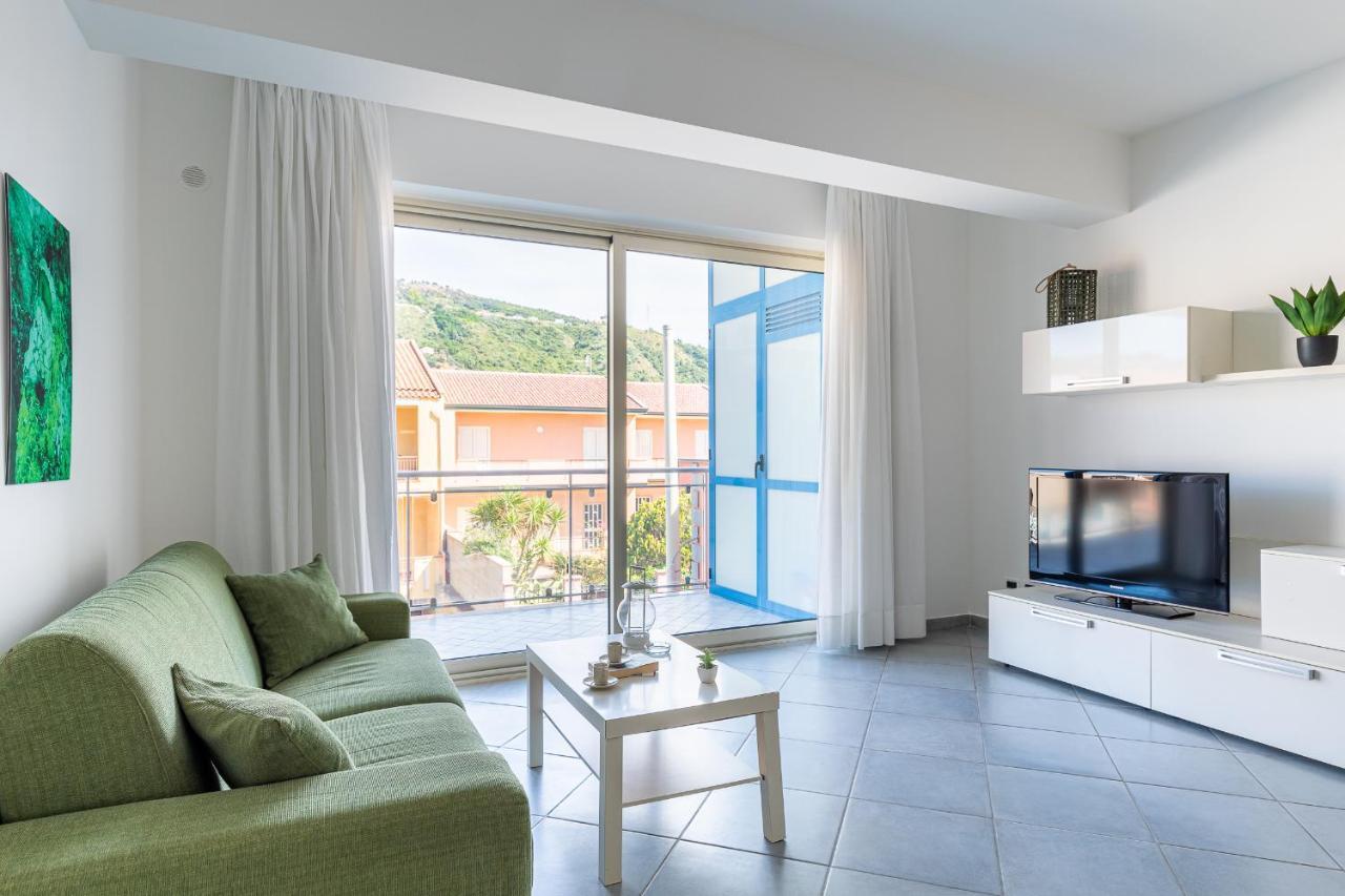 Terraces D'Orlando - Family Apartments With Sea View And Pool Capo d'Orlando Luaran gambar