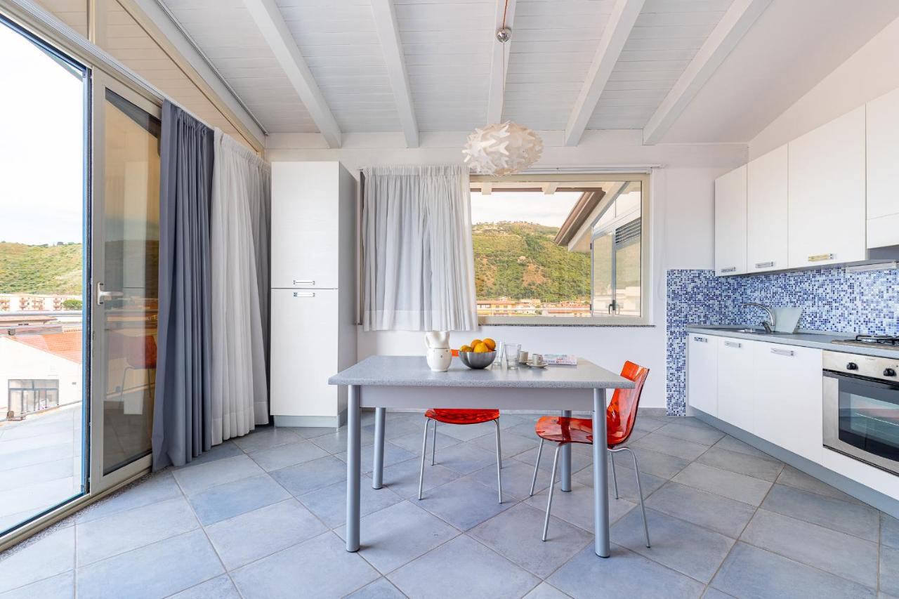 Terraces D'Orlando - Family Apartments With Sea View And Pool Capo d'Orlando Luaran gambar