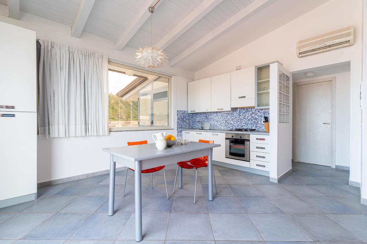 Terraces D'Orlando - Family Apartments With Sea View And Pool Capo d'Orlando Luaran gambar