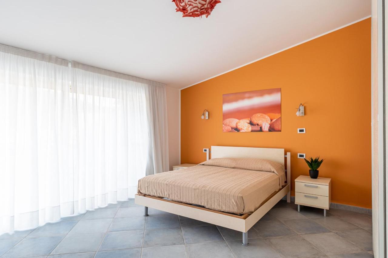 Terraces D'Orlando - Family Apartments With Sea View And Pool Capo d'Orlando Luaran gambar