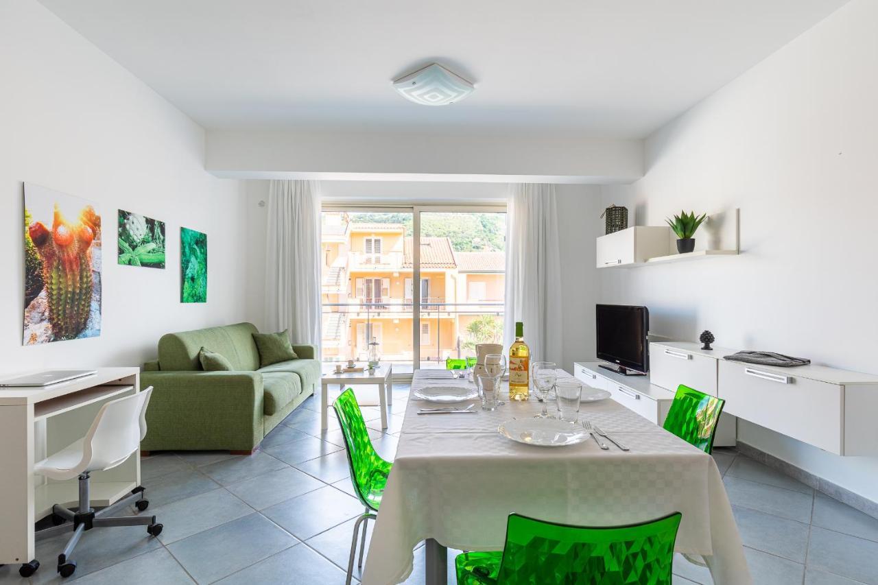 Terraces D'Orlando - Family Apartments With Sea View And Pool Capo d'Orlando Luaran gambar