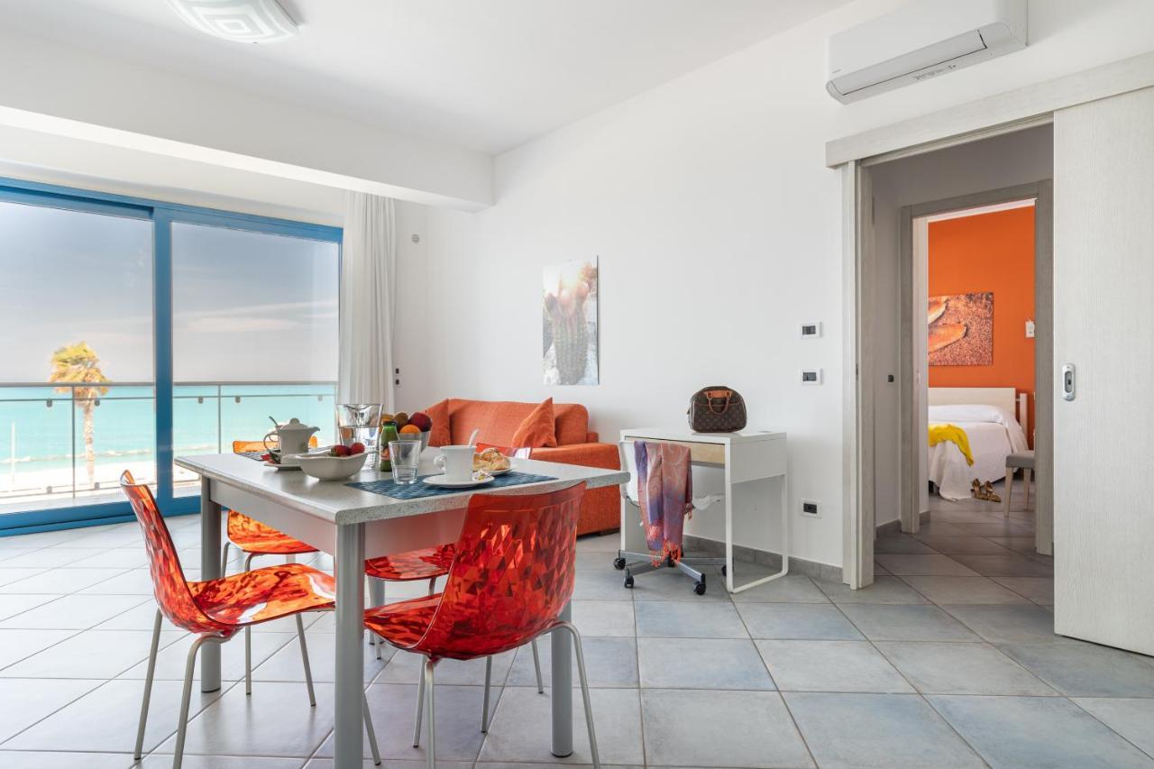 Terraces D'Orlando - Family Apartments With Sea View And Pool Capo d'Orlando Luaran gambar