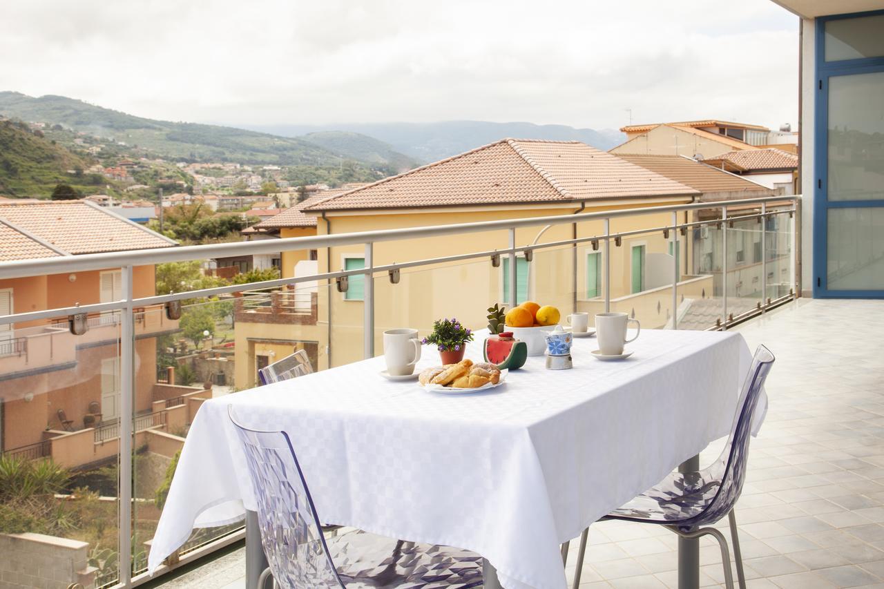 Terraces D'Orlando - Family Apartments With Sea View And Pool Capo d'Orlando Luaran gambar