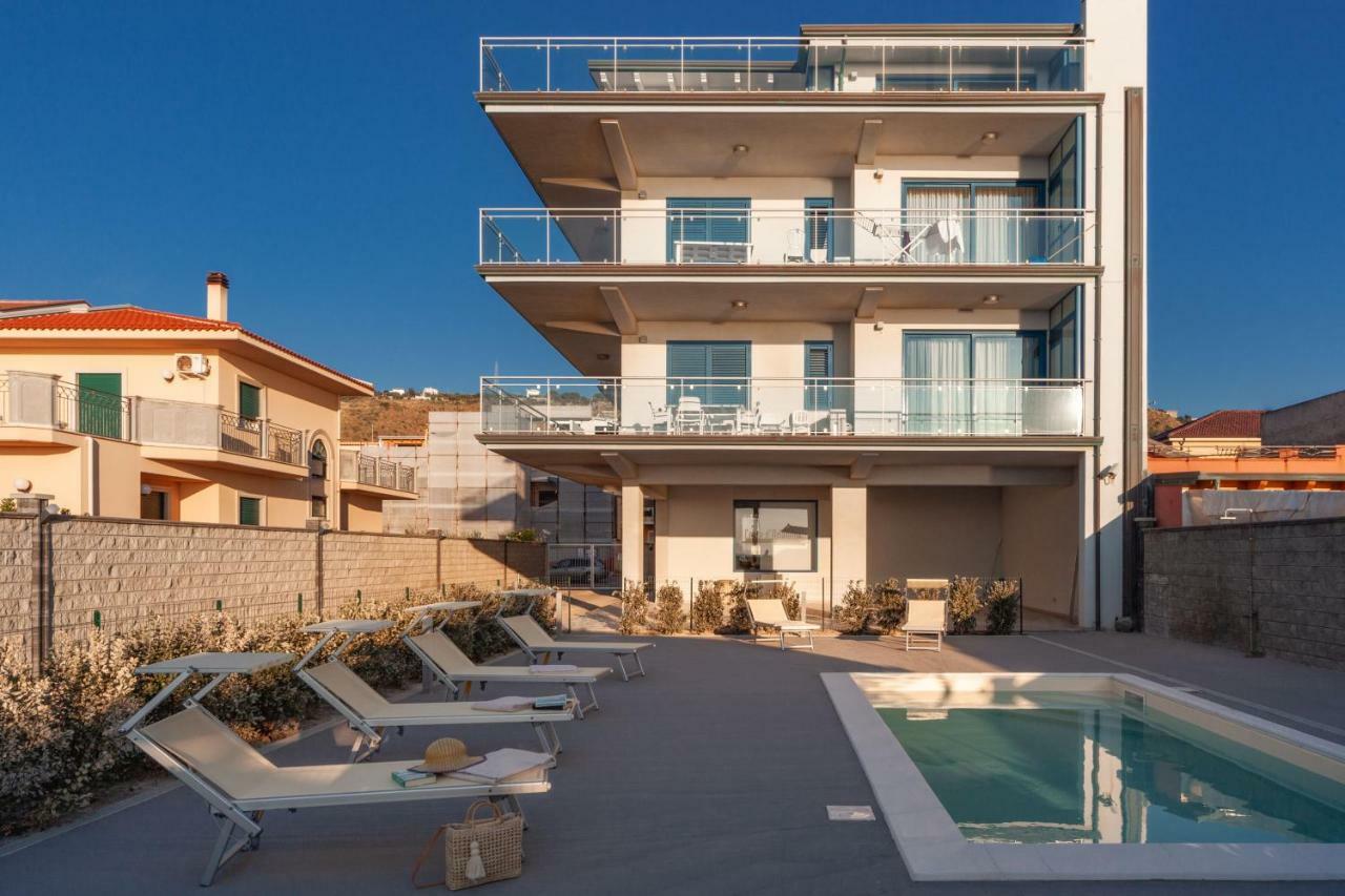 Terraces D'Orlando - Family Apartments With Sea View And Pool Capo d'Orlando Luaran gambar