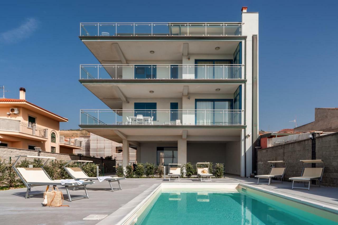 Terraces D'Orlando - Family Apartments With Sea View And Pool Capo d'Orlando Luaran gambar